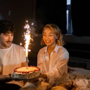 Elegant Anniversary Cakes β Premium Custom Designs for Special Celebrations